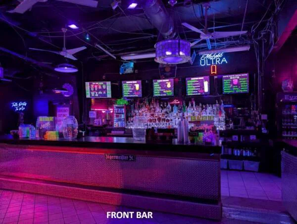 The front bar inside Eyz Wide Shut